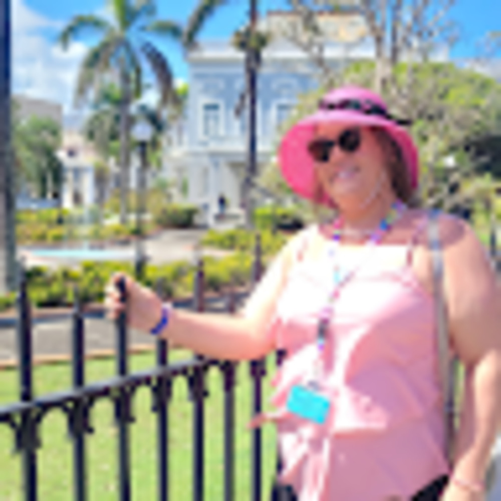 Meet your Posher, Abbi